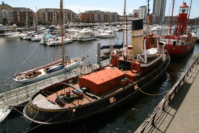 Floating exhibits Swansea cc-by-sa/2.0 - © Chris Allen - geograph.org.uk/p/3058493